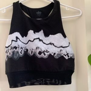 Alo Yoga crop sports bra top size small tie dye